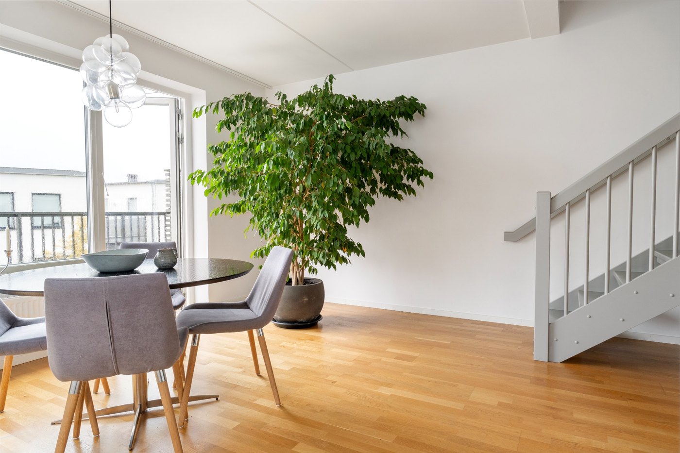 Dining Area real estate photo editing portfolio